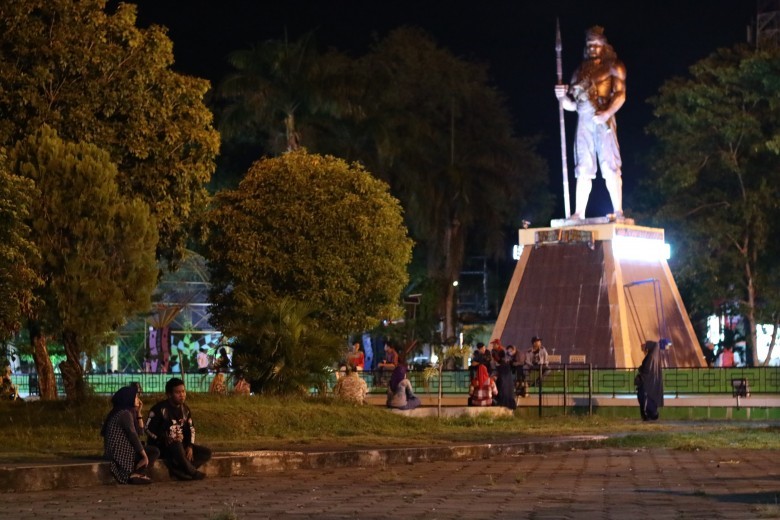 Patung Arung Palakka di Lapangan Merdeka, Bone. (foto: ist/*)