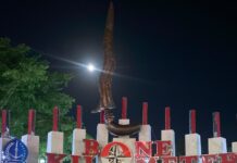 Monumen Badik di Kabupaten Bone: Simbol Sejarah, Kehormatan, dan Falsafah Hidup Orang Bugis Monumen Kawali di Titik 0 Kilomer Kabupaten Bone. (foto: ist/*)